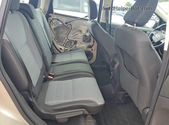 1FMCU0F76JUA33712 2018 FORD ESCAPE Gold Rear interior view