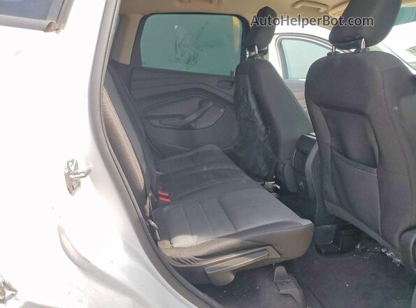 1FMCU0F76JUB74019 2018 FORD ESCAPE Белый Вид задних сидений