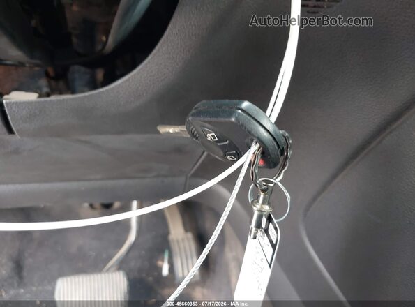 1FMCU0F77GUB80078 2016 FORD ESCAPE Белый Вид панели приборов