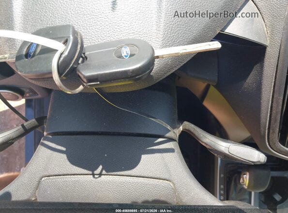 1FMCU0F78JUC70427 2018 FORD ESCAPE Черный Вид панели приборов