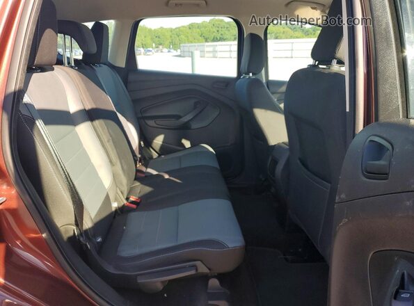1FMCU0F79JUB20049 2018 FORD ESCAPE Brown Вид задньої частини салону