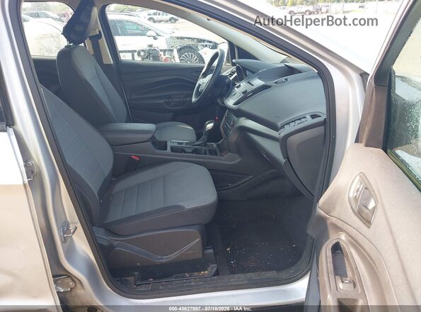 1FMCU0F79JUC77838 2018 FORD ESCAPE Silver Vista interior delantera