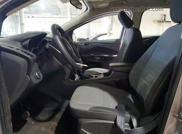 1FMCU0F79KUB96145 2019 FORD ESCAPE Серебряный Вид салона спереди