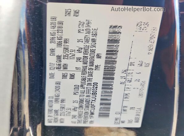 1FMCU0F7XJUB03230 2018 FORD ESCAPE Black VIN კოდის სტიკერის ხედი