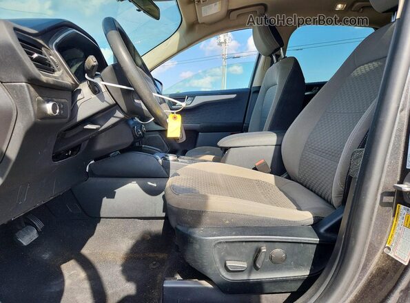 1FMCU0G60LUC24955 2020 FORD ESCAPE Серый Вид салона спереди