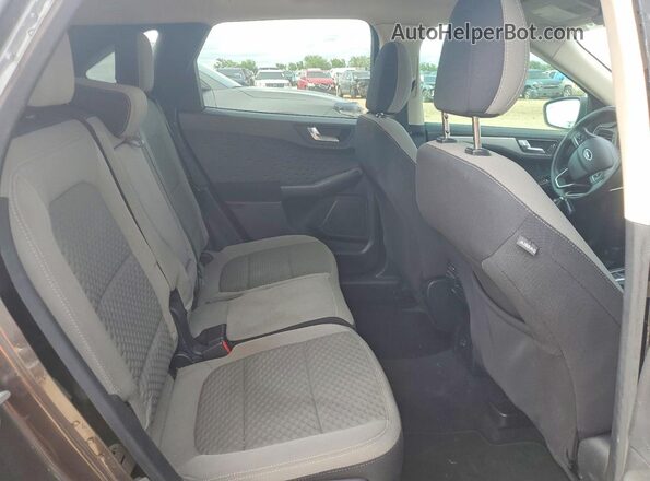 1FMCU0G61LUB97250 2020 FORD ESCAPE Серый Вид задней части салона