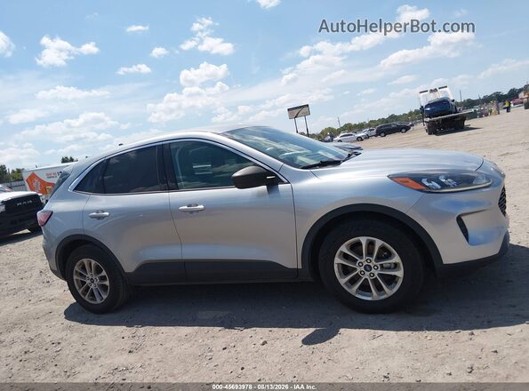 1FMCU0G61NUB09090 2022 FORD ESCAPE Silver Vista interior trasera