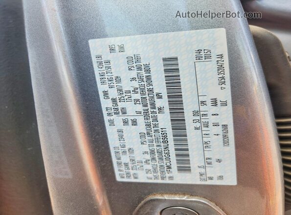 1FMCU0G63NUB56511 2022 FORD ESCAPE Silver Vista del compartimento del motor