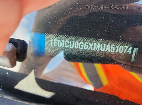 1FMCU0G6XMUA51074 2021 FORD ESCAPE Blue 360 interior view