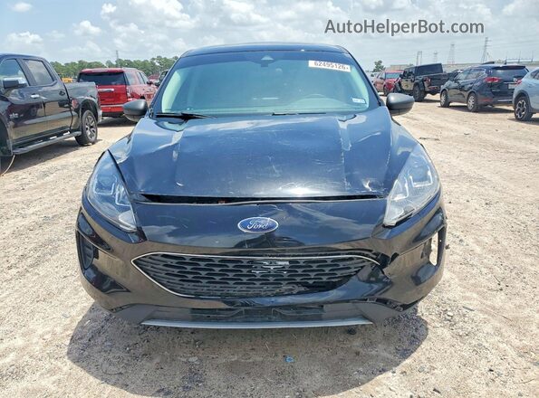 1FMCU0G6XNUB84905 2022 FORD ESCAPE Черный Вид спереди