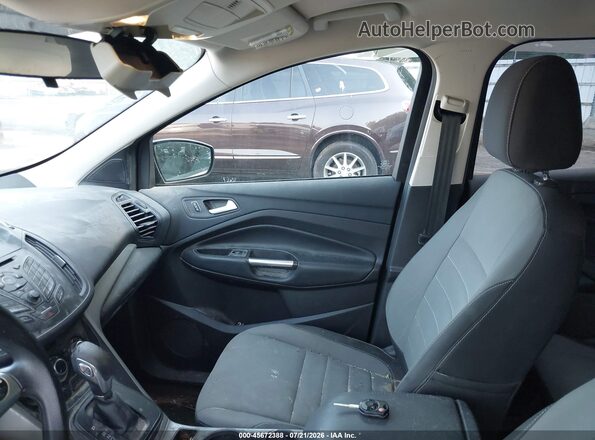 1FMCU0G7XGUC78472 2016 FORD ESCAPE Gray Widok wnętrza z przodu
