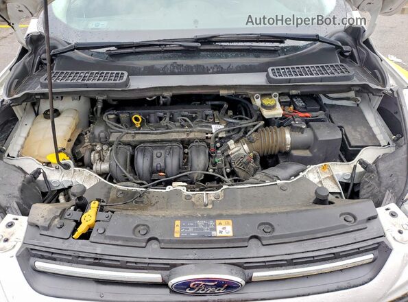 1FMCU0G7XGUC89682 2016 FORD ESCAPE White Vista del compartimento del motor
