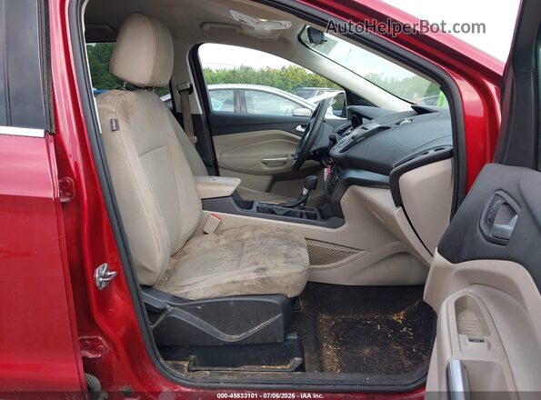 1FMCU0G92HUE29758 2017 FORD ESCAPE Red Widok wnętrza z przodu