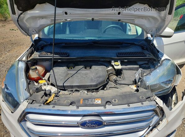 1FMCU0G95HUD39472 2017 FORD ESCAPE Белый Вид подкапотного пространства