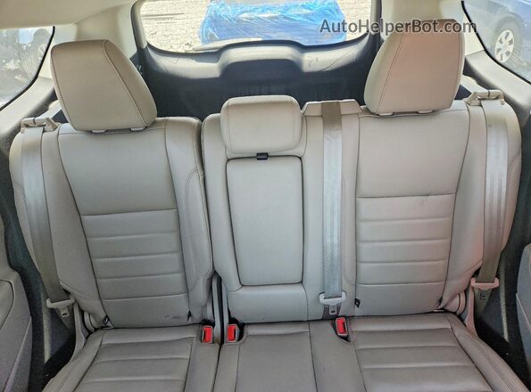 1FMCU0G97GUB84423 2016 FORD ESCAPE White Вид задніх сидінь