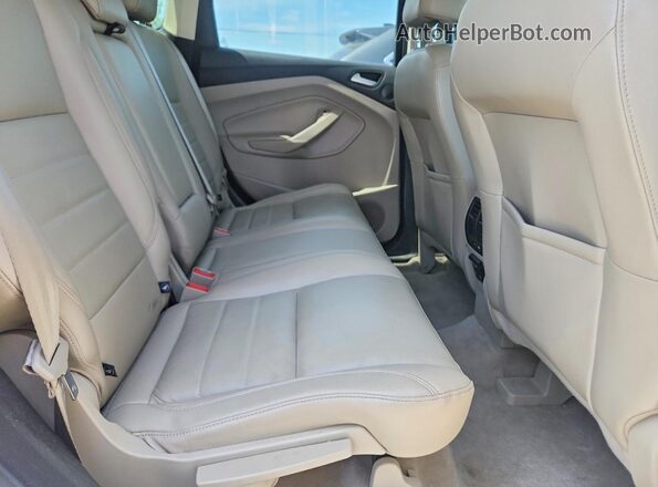 1FMCU0G97GUB84423 2016 FORD ESCAPE White Вид задньої частини салону