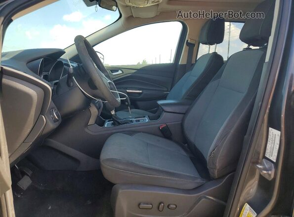1FMCU0G97HUD44754 2017 FORD ESCAPE Gray Vista interior delantera
