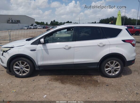 1FMCU0G98HUC96522 2017 FORD ESCAPE Белый Панорамный вид салона 360°