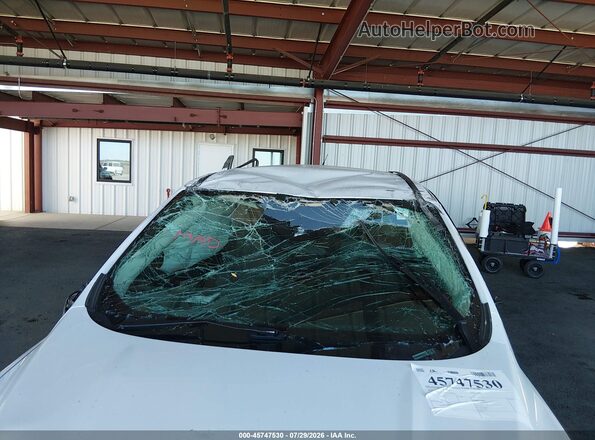 1FMCU0G99HUC99476 2017 FORD ESCAPE White Front view