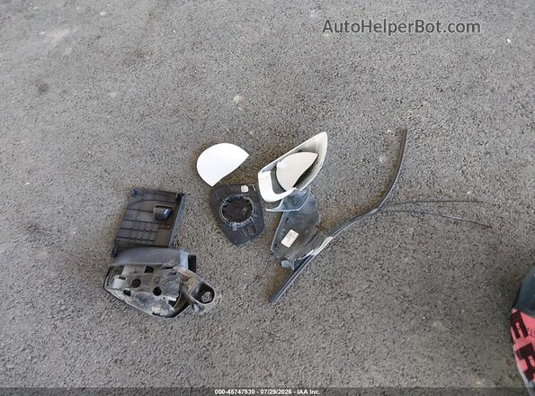 1FMCU0G99HUC99476 2017 FORD ESCAPE White Instrument cluster view