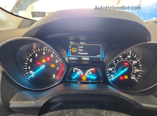 1FMCU0G9XHUE89786 2017 FORD ESCAPE Black ხელსაწყოთა პანელის ხედი