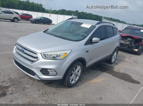 1FMCU0GD0HUB00691 2017 FORD ESCAPE Silver Vista tres cuartos delantera izquierda