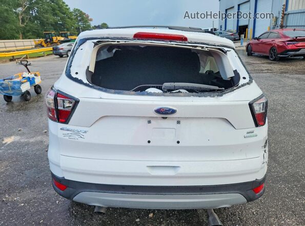 1FMCU0GD0HUB26479 2017 FORD ESCAPE White Widok z tyłu
