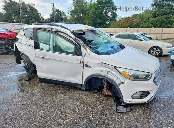 1FMCU0GD0HUB26479 2017 FORD ESCAPE White Przód prawy