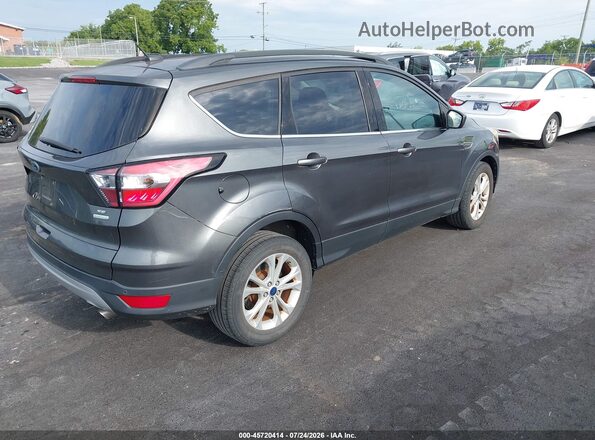 1FMCU0GD0HUC71957 2017 FORD ESCAPE Gray Trasero derecho