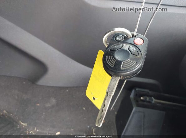 1FMCU0GD0HUC72011 2017 FORD ESCAPE Серый Вид панели приборов