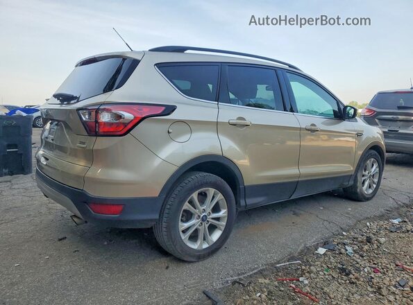 1FMCU0GD0HUD04620 2017 FORD ESCAPE Gold Tył prawy