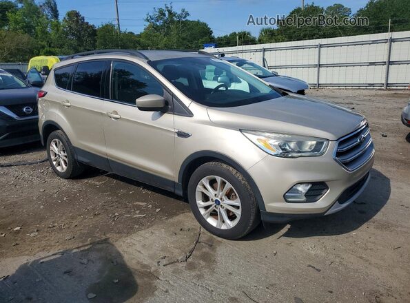1FMCU0GD0HUD26634 2017 FORD ESCAPE Gold Front right