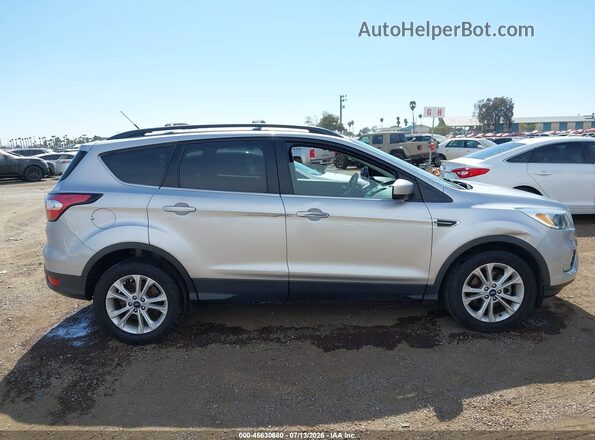 1FMCU0GD0JUB13933 2018 FORD ESCAPE Silver Սալոնի հետևի տեսք