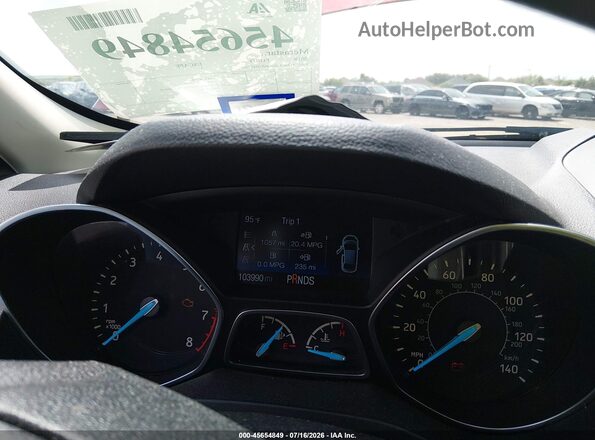 1FMCU0GD0JUD42726 2018 FORD ESCAPE Red Widok tylnych siedzeń