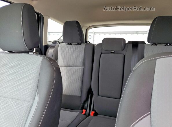 1FMCU0GD0JUD45738 2018 FORD ESCAPE Белый Вид задних сидений