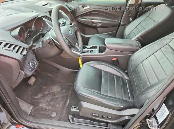 1FMCU0GD0JUD58988 2018 FORD ESCAPE Black Front interior view