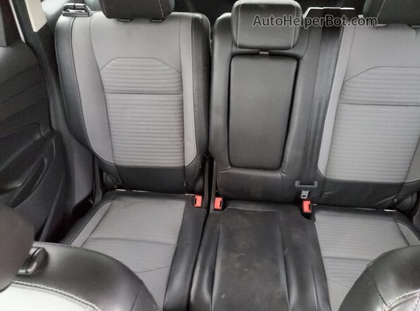 1FMCU0GD0KUA84175 2019 FORD ESCAPE White Vista de los asientos traseros