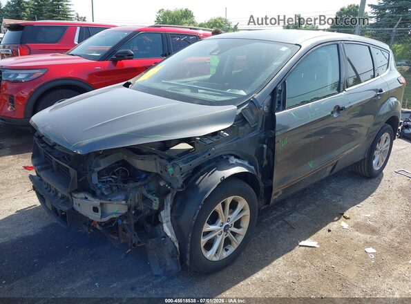 1FMCU0GD0KUB24478 2019 FORD ESCAPE Gray Vista tres cuartos delantera izquierda