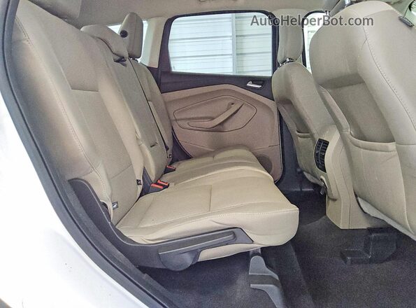 1FMCU0GD0KUB30989 2019 FORD ESCAPE White Rear seats view