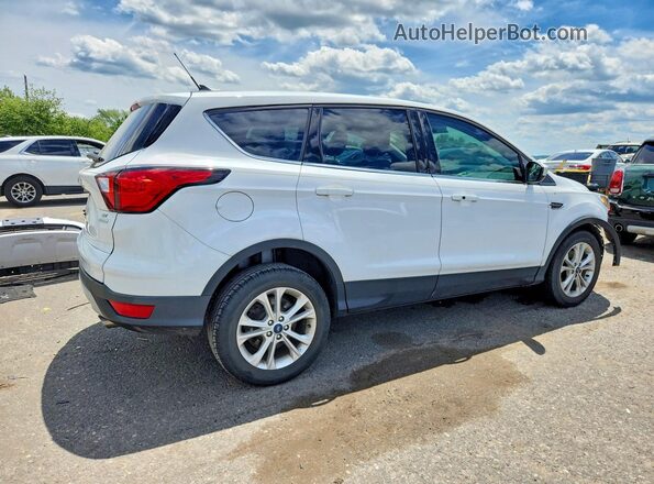 1FMCU0GD0KUB57822 2019 FORD ESCAPE White Rear right