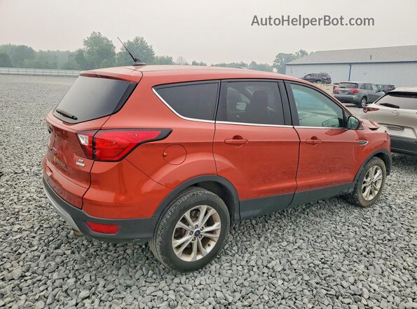 1FMCU0GD0KUB97933 2019 FORD ESCAPE Orange Задня права чверть