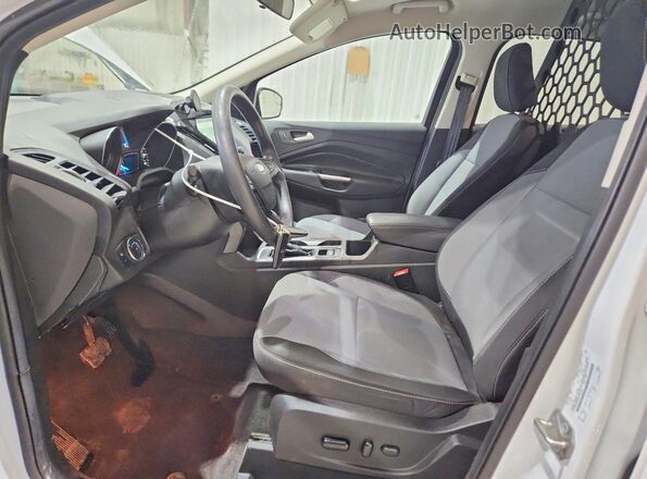 1FMCU0GD0KUC54728 2019 FORD ESCAPE White Front interior view