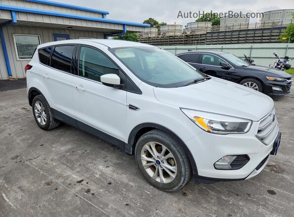 1FMCU0GD0KUC54728 2019 FORD ESCAPE White Front right