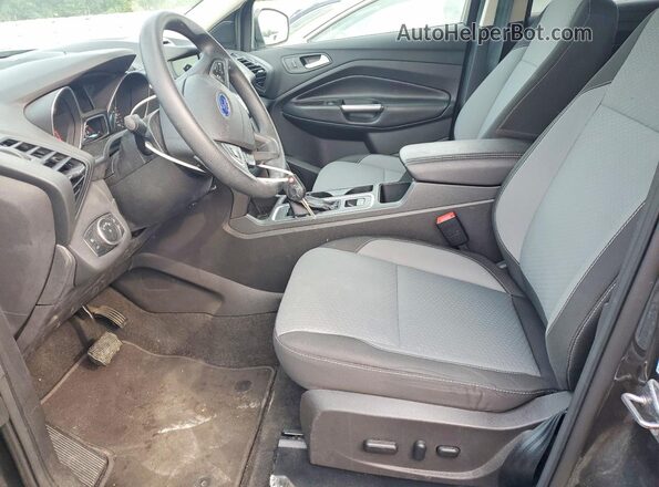 1FMCU0GD1HUB02160 2017 FORD ESCAPE Charcoal Widok wnętrza z przodu