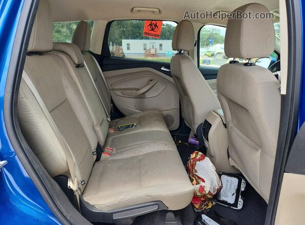 1FMCU0GD1HUB36826 2017 FORD ESCAPE Blue Vista interior trasera