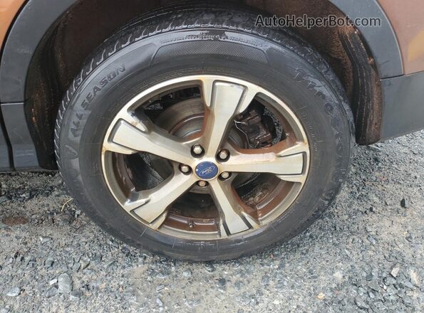 1FMCU0GD1HUB54646 2017 FORD ESCAPE Orange 