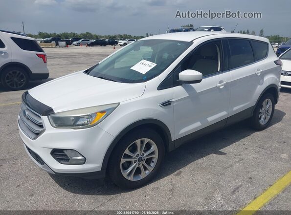 1FMCU0GD1HUC59798 2017 FORD ESCAPE Белый Передняя левая четверть