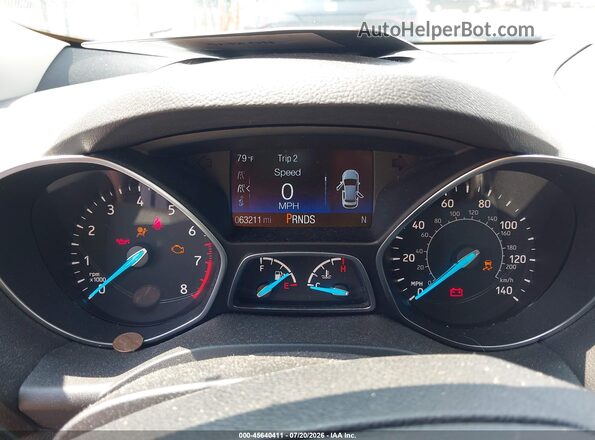 1FMCU0GD1HUD50568 2017 FORD ESCAPE Black Widok tylnych siedzeń
