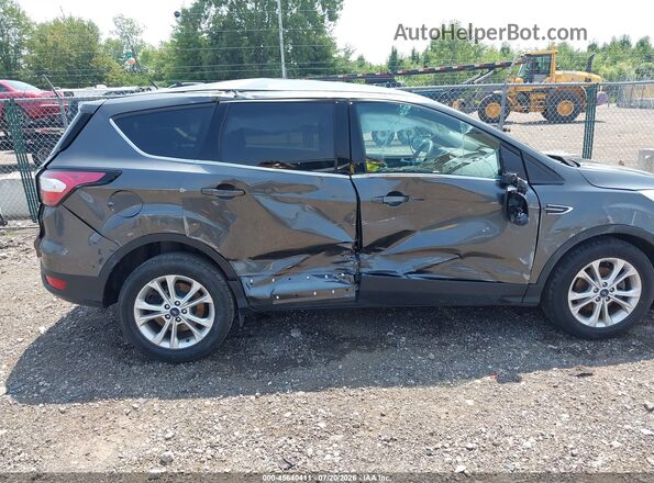 1FMCU0GD1HUD50568 2017 FORD ESCAPE Black Widok z przodu