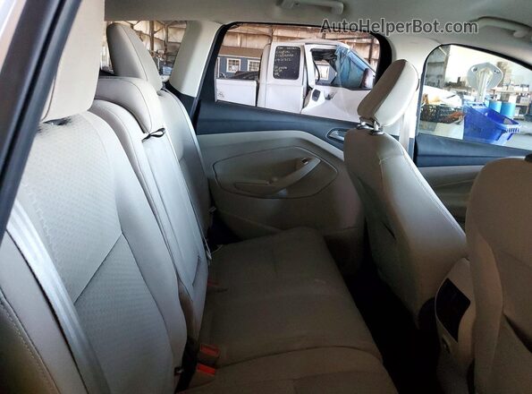 1FMCU0GD1JUA56805 2018 FORD ESCAPE White უკანა სალონის ხედი